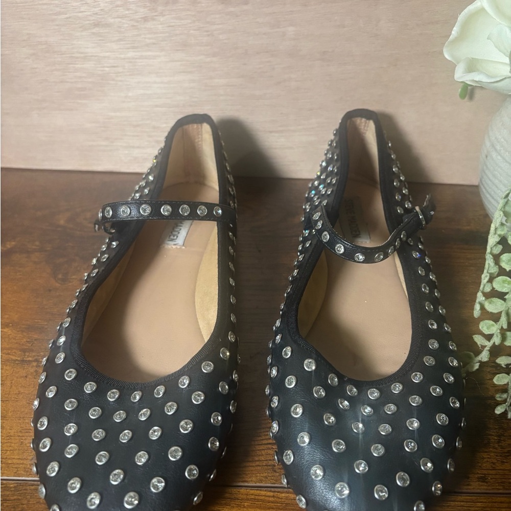 Black Studded Steve Madden Flats 10M